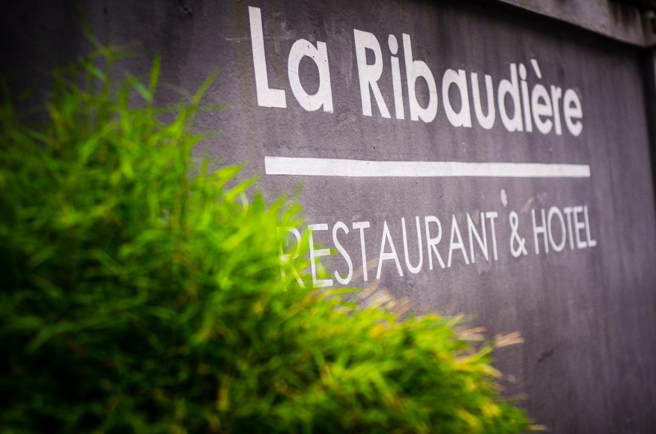 Hôtel Restaurant La Ribaudière Antananarivo Esterno foto